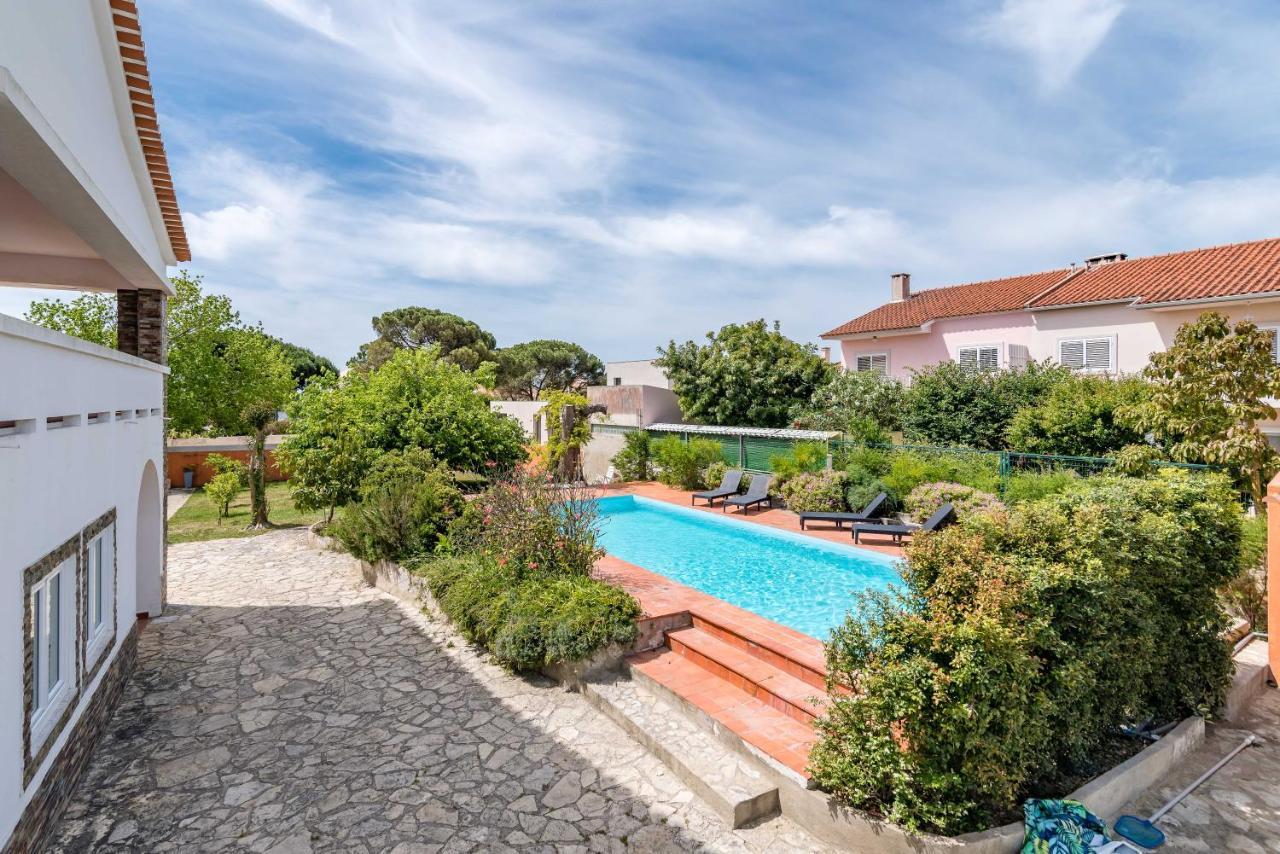 Vip House - Pool & Beach In Caparica ชาร์เนกา ภายนอก รูปภาพ