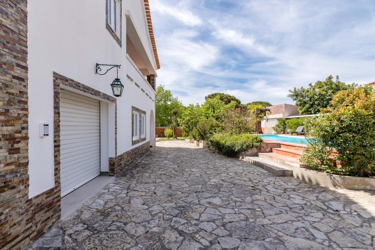 Vip House - Pool & Beach In Caparica ชาร์เนกา ภายนอก รูปภาพ