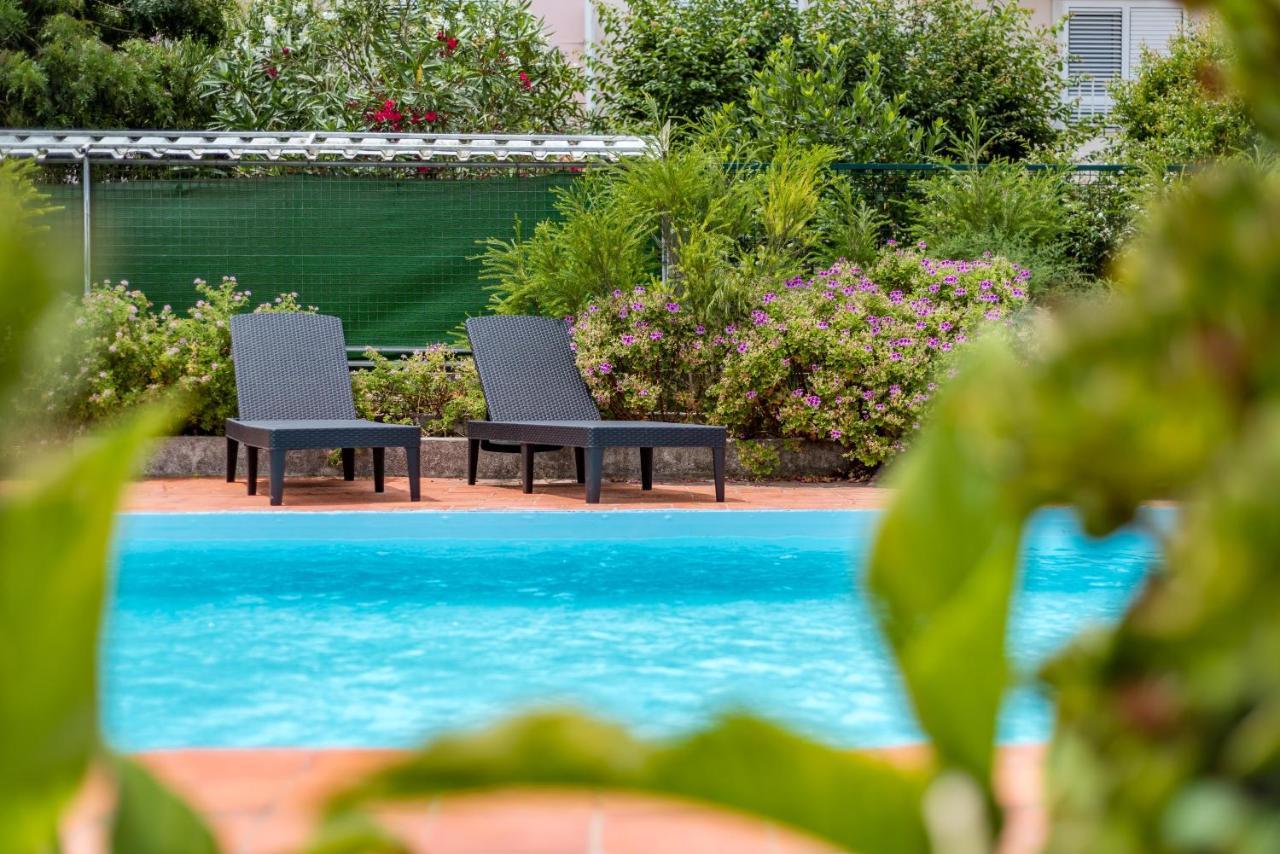 Vip House - Pool & Beach In Caparica ชาร์เนกา ภายนอก รูปภาพ